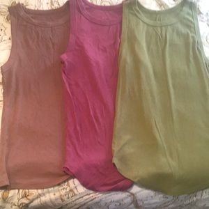 Like🆕 Racer back tanks